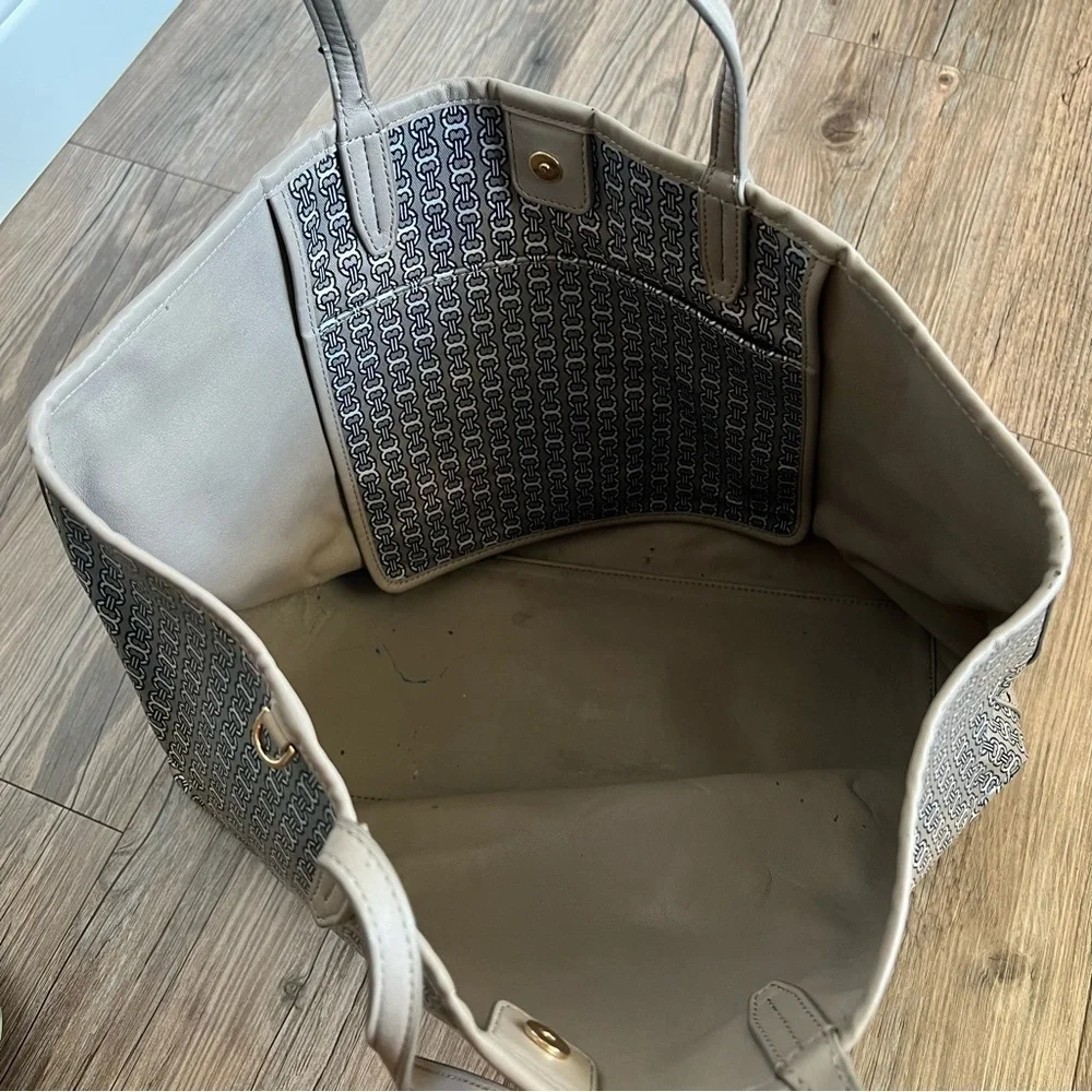 Tory Burch Taupe/Navy Printed Tote